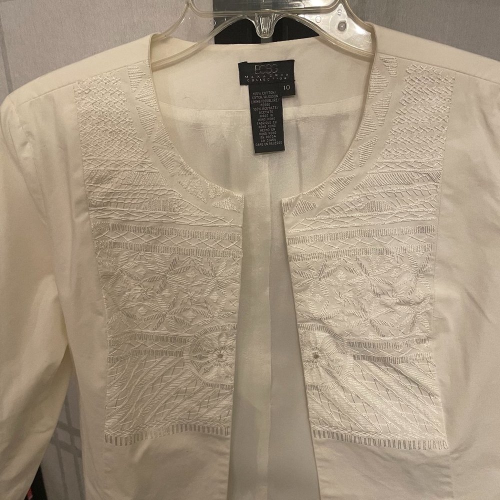 BCBGMaxAzria White Cropped Blazer Jacket With 3/4 Sleeves - Picture 2 of 4